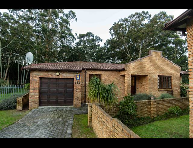 2 BEDROOM TOWNHOUSE FOR SALE IN GLENROY PARK